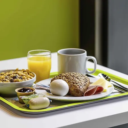 Ibis Budget Fontainebleau Hotel