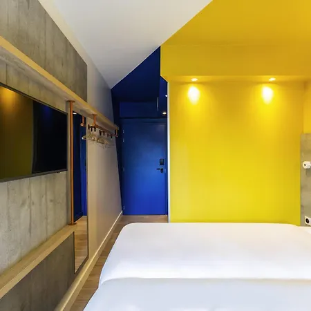 Ibis Budget Fontainebleau 2*