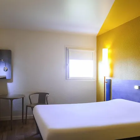 Ibis Budget Fontainebleau Hotel 2*